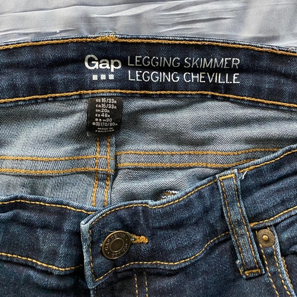 Gap Skinny Jeans - Picture 3 of 4